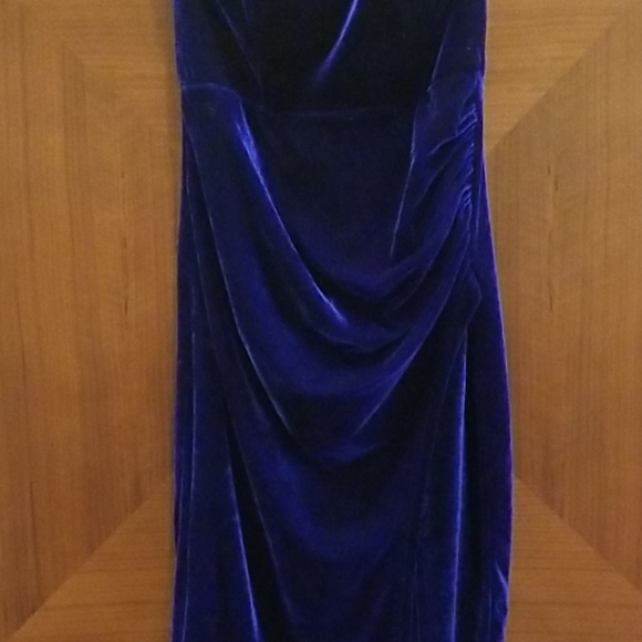 Midnight Mood Dress - Picture 4 of 7